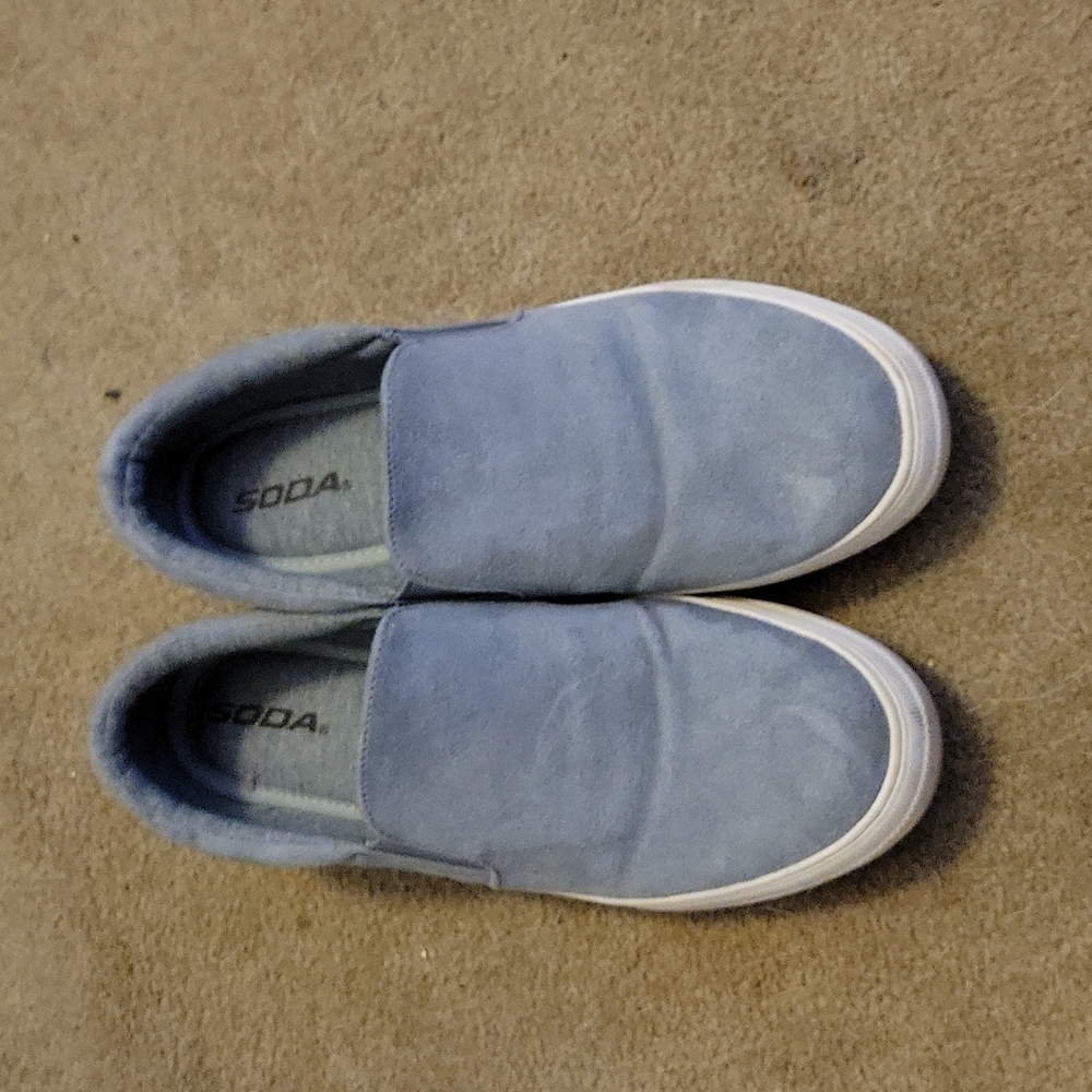 Soda Sneaker shoes